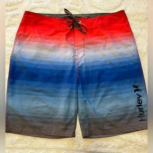 Hurley Men's Board Shorts Phantom Striped Sz 32 20" Length Multi Color - Picture 1 of 4